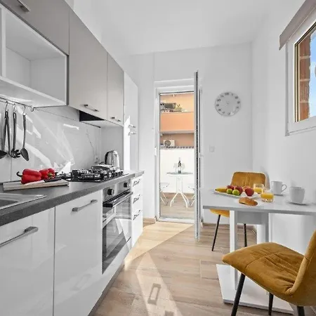 Apartment Xxxpula Lux Pula